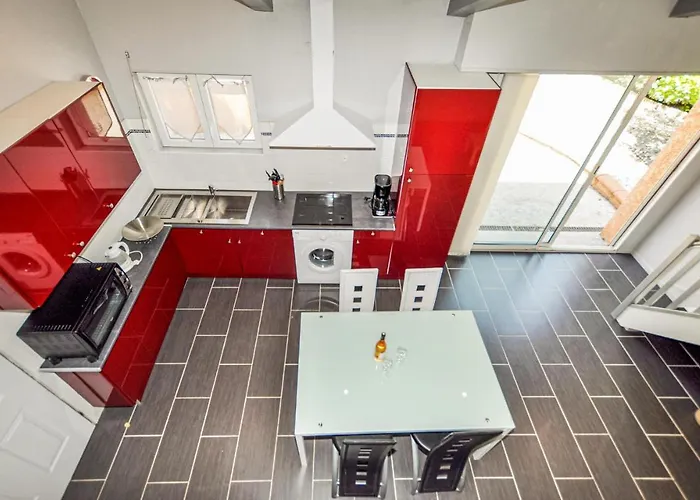 1 Bedroom Gorgeous In Feriehus Rodes